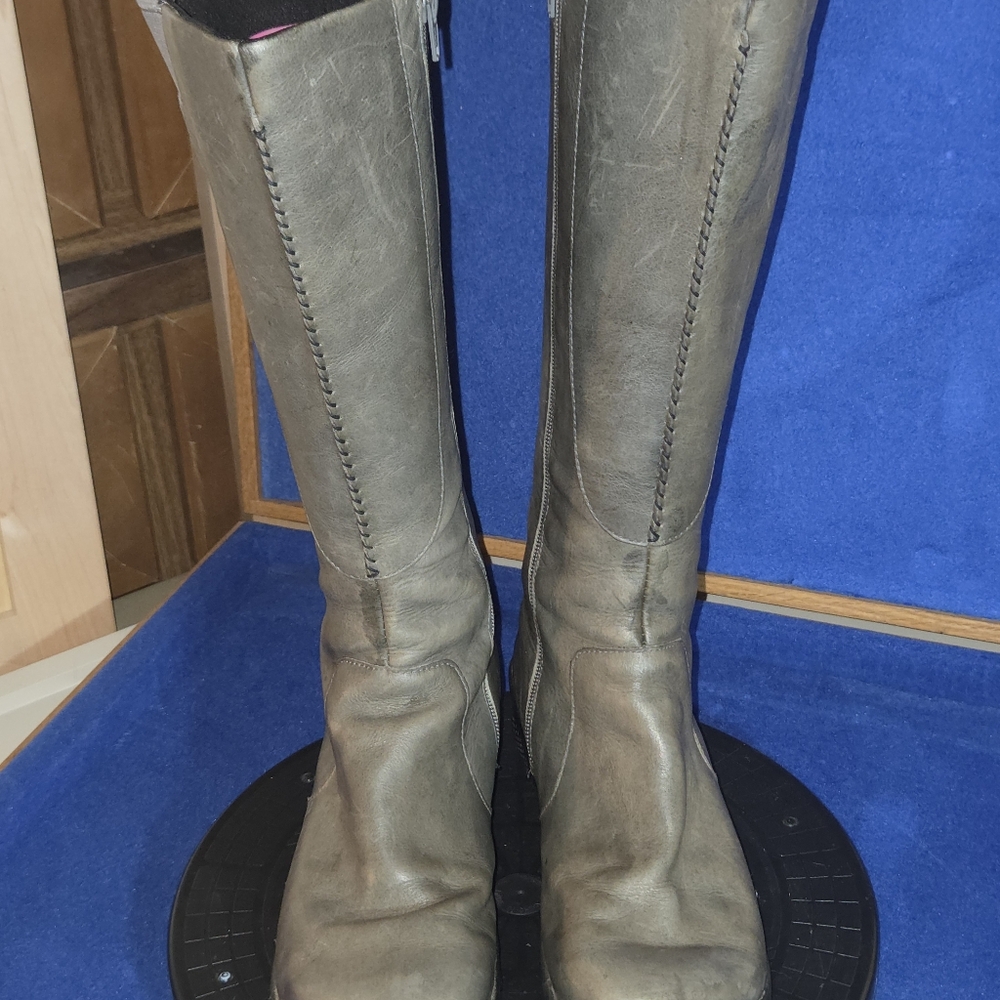 Women's Keen Bern Baby Green-Gray Leather Knee High Boots, Sz. 9-US, 39.5-EU - Picture 2 of 10